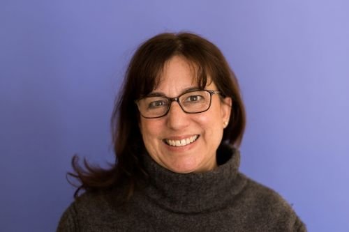 Headshot of Elizabeth, owner of Second Act Travels. Photo is being used for media kit.