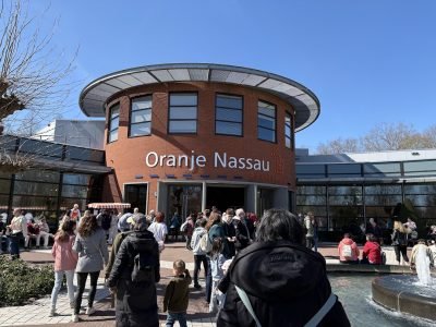 An exhibition hall in Keukenhof